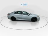 Used 2018 Toyota Camry SE image 3