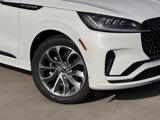 New 2025 Lincoln Aviator 2WD image 4