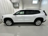 Used 2024 GMC Acadia Elevation image 5