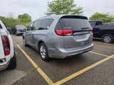 Used 2019 Chrysler Pacifica Touring-L w/ Advanced Safetytec Group image 3