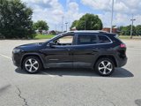 Used 2019 Jeep Cherokee Limited w/ Technology Group image 4