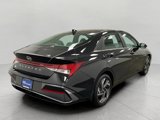 Certified 2024 Hyundai Elantra SEL w/ Convenience Package image 3