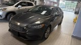 Used 2017 Ford Fusion SE w/ Fusion SE Technology Package image 3