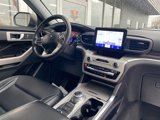 Used 2021 Ford Explorer XLT w/ Equipment Group 202A image 5