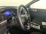 Used 2020 Ford Explorer XLT image 3