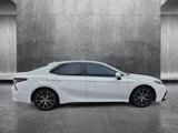 Used 2022 Toyota Camry SE image 4