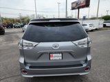 Used 2017 Toyota Sienna SE image 6