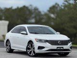 Used 2021 Volkswagen Passat 2.0T SE image 4