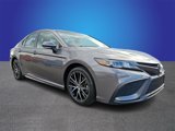 Used 2023 Toyota Camry SE image 3