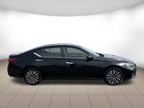 Used 2023 Nissan Altima 2.5 SV image 2