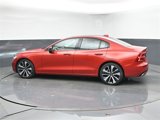 Used 2022 Volvo S60 B5 Momentum w/ Premium Package image 5