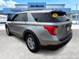 Used 2022 Ford Explorer XLT w/ Equipment Group 202A image 4
