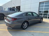 Used 2021 Hyundai Sonata SE w/ Preferred Accessory Package image 2