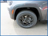 New 2025 Jeep Grand Cherokee Altitude image 4