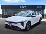 New 2025 Kia K4 LXS image 4