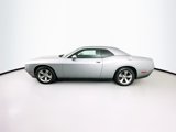 Used 2017 Dodge Challenger SXT image 4