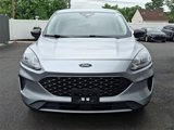 Used 2022 Ford Escape SE image 2