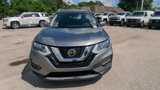 Used 2019 Nissan Rogue SV image 3
