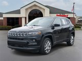 Used 2022 Jeep Compass Latitude image 2