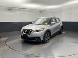 Used 2020 Nissan Kicks SV image 2