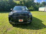 Used 2025 Ford Explorer Active image 3