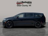 Used 2023 Chrysler Pacifica Touring-L image 3