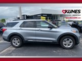 Used 2023 Ford Explorer XLT w/ Equipment Group 202A image 4