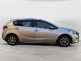 Used 2017 Kia Forte LX image 2