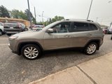 Used 2017 Jeep Cherokee Limited w/ Technology Group image 4