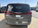 Used 2023 Chrysler Voyager LX image 5