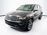Used 2017 Jeep Grand Cherokee Overland w/ Jeep Active Safety Group image 3