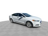 Used 2016 Ford Fusion SE image 2