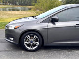 Used 2018 Ford Focus SE w/ SE Appearance Package image 5