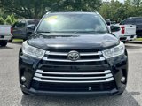 Used 2018 Toyota Highlander XLE image 2
