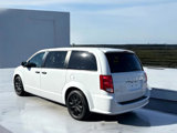 Used 2019 Dodge Grand Caravan SE image 3
