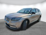 Used 2021 Lincoln Corsair AWD w/ Premium Package image 3