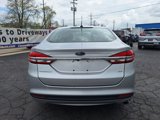 Used 2017 Ford Fusion SE w/ Fusion SE Technology Package image 3
