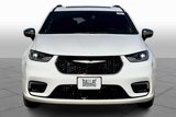 New 2025 Chrysler Pacifica Pinnacle image 3