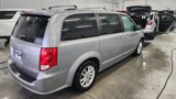 Used 2019 Dodge Grand Caravan SXT image 4