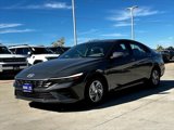 Used 2024 Hyundai Elantra SE image 3