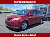 Used 2017 Toyota Sienna LE image 2