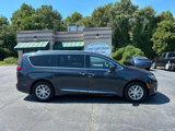 Used 2020 Chrysler Pacifica Touring-L image 2