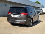 Used 2019 Chrysler Pacifica Limited image 3