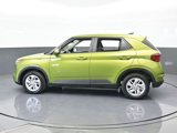 Used 2022 Hyundai Venue SE image 3