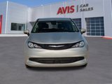 Used 2023 Chrysler Voyager LX image 2