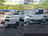 Used 2024 Jeep Compass Latitude image 2