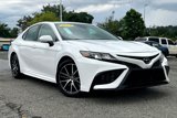 Used 2023 Toyota Camry SE image 2