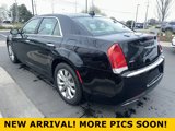 Used 2018 Chrysler 300 Limited image 3