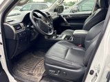 Used 2016 Lexus GX 460 image 2