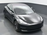 Used 2018 Tesla Model 3 Mid Range image 2